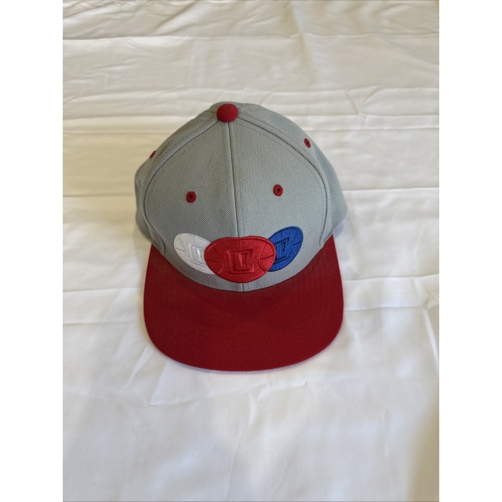 Mitchell & Ness LA Clippers Snap back Basketball Hat Cap NBA Gray Red